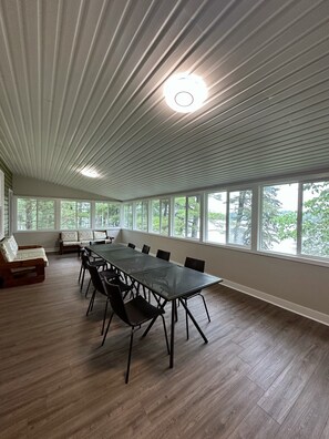 Grand Suite, 2 Bedrooms | Terrace/patio - Pinedale Inn (Gravenhurst)