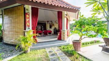 Detox wraps, reflexology, manicures and pedicures