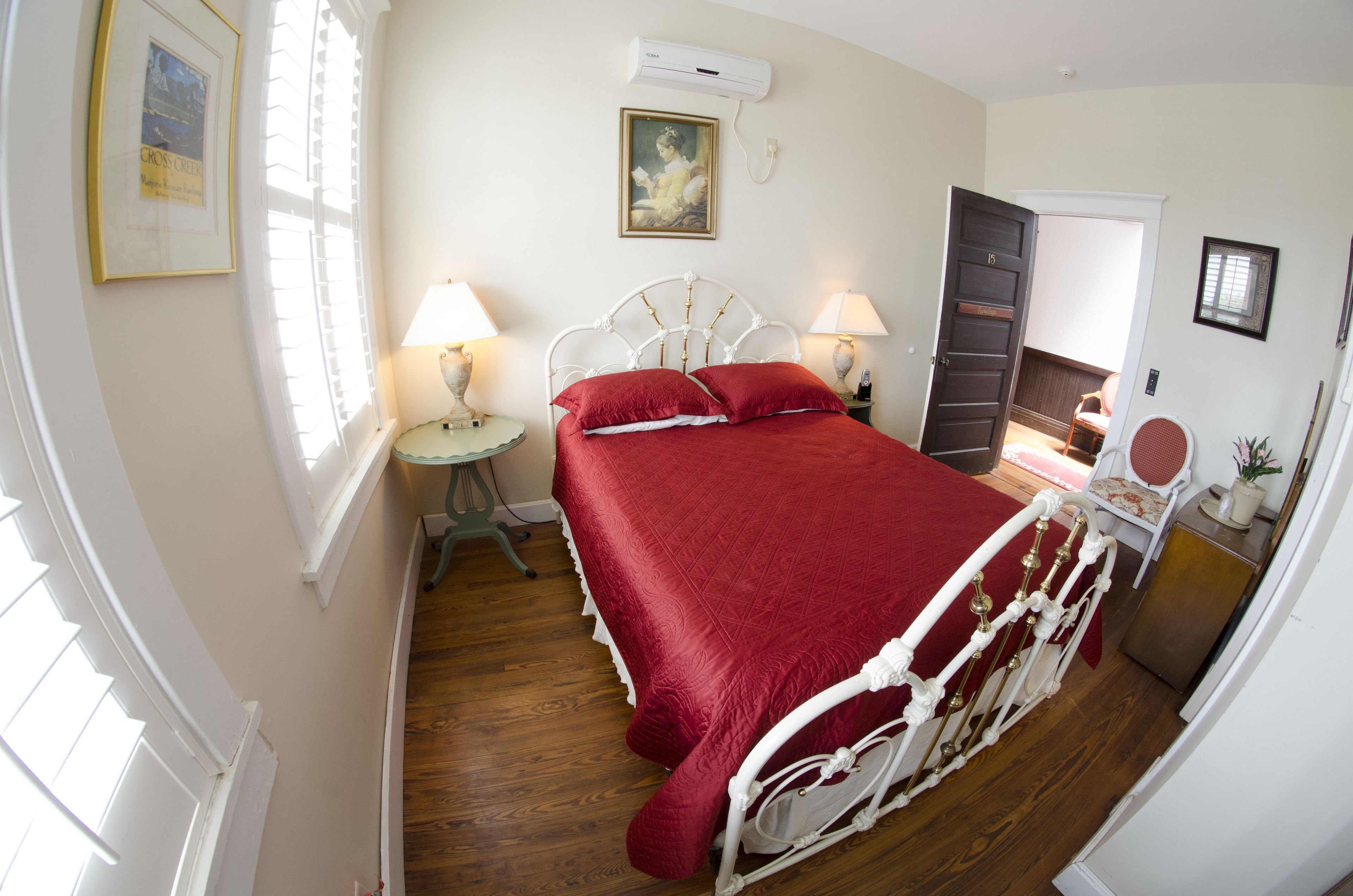 in-room safe, individually decorated, individually furnished