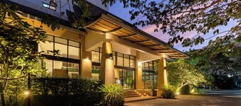 Recenta Phuket Suanluang by Deevana