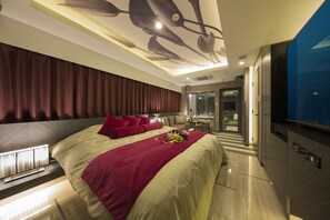 Suite | Bar mini, meja, kalis bunyi, Wi-fi percuma