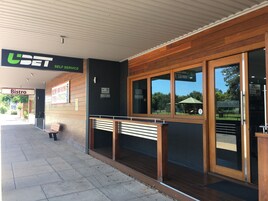 Fachada de la propiedad