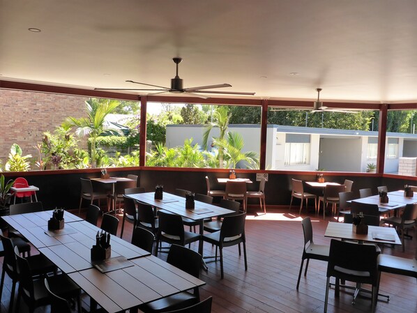 Mittagessen und Abendessen