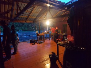 Dining - Terapung Hotel & Fish Garden (Pulau Batu Merah)