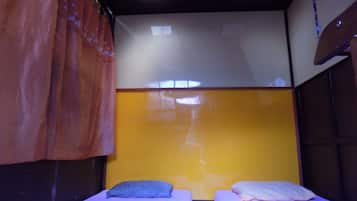 Asrama Umum, asrama campuran