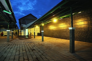 Ubetjent parkering (inkludert)