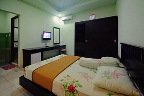 Standard Room | Desk, free WiFi, bed sheets - The Ayudya Glogor Carik (Denpasar)