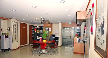 Hwaseong Guest House - Hostel