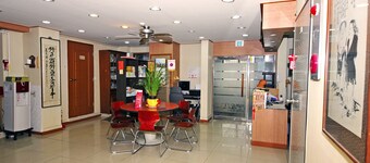 Hwaseong Guest House - Hostel