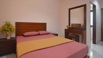 標準客房 | 書桌、免費無線上網、床單