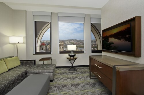 Embassy Suites By Hilton Pittsburgh Downtown
