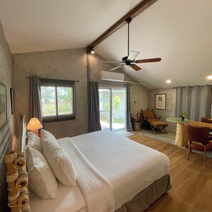 Deluxe Villa | Minibar, desk, laptop workspace, free WiFi - The Farmhouse at Polo Escape (Sattahip)