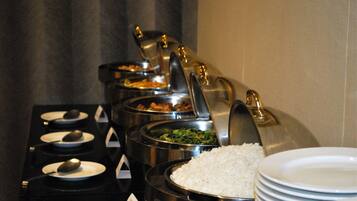 Daily buffet breakfast (IDR 60000 per person)