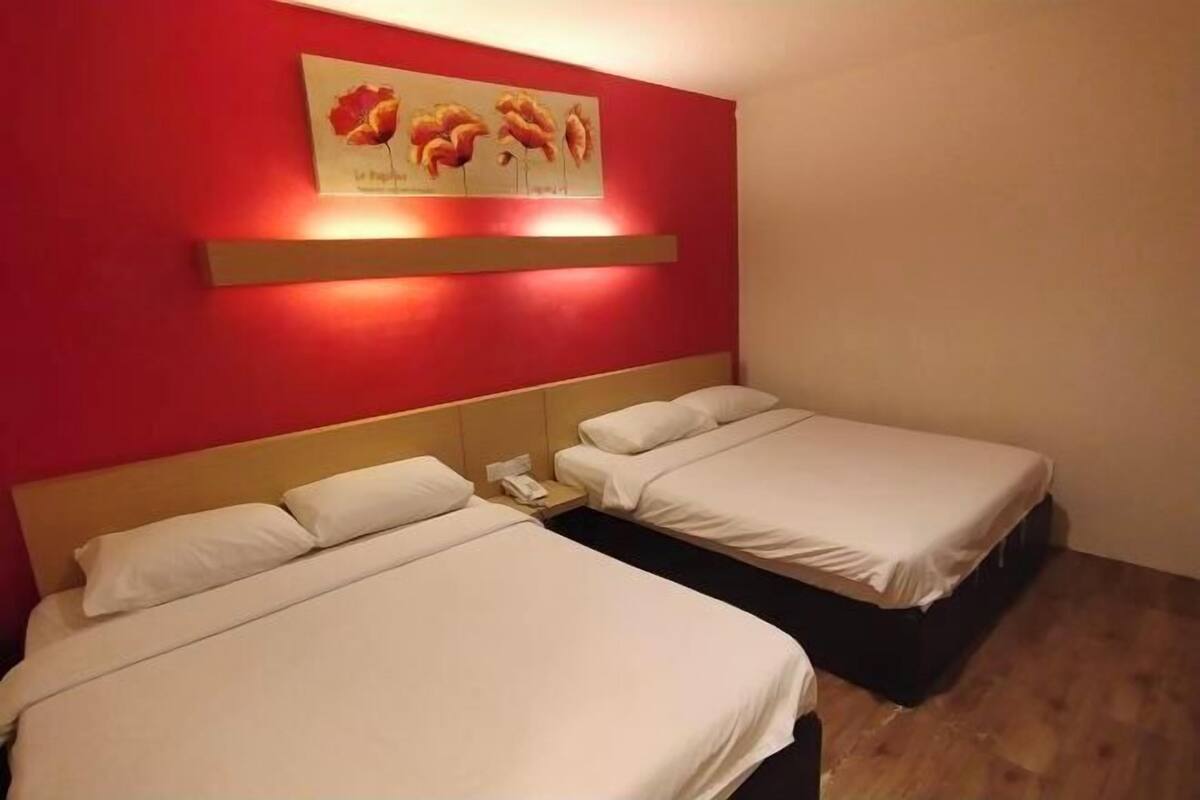 1 chambre, bureau, fer et planche à repasser, Wi-Fi gratuit