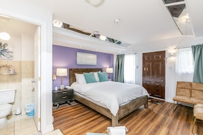 Rollaway beds, free WiFi, bed sheets