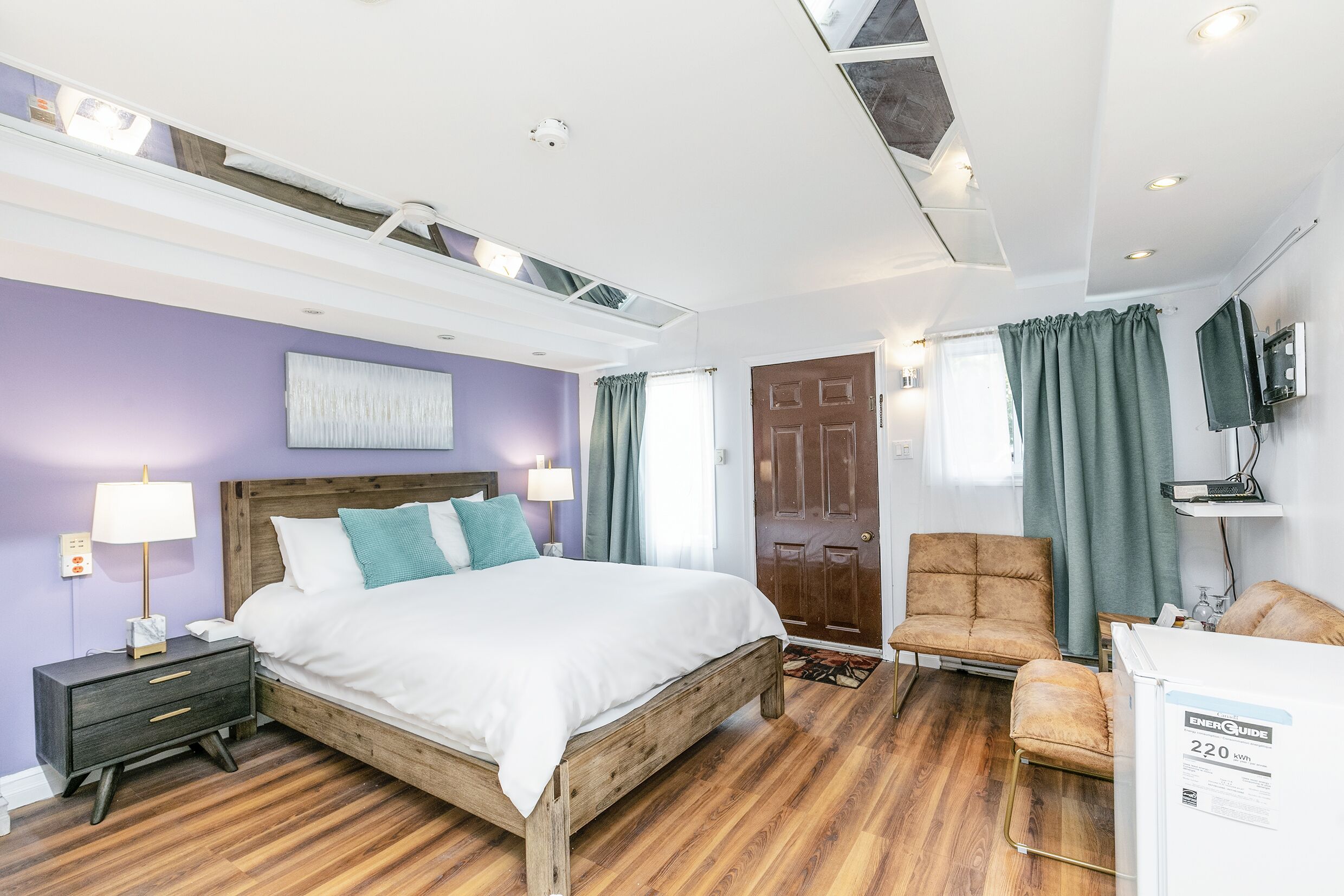 Deluxe Room, Non Smoking, Jetted Tub