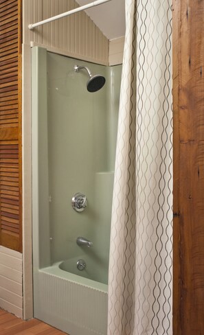 Queen Room in Cottage (Pet Friendly) | Bathroom | Designer toiletries, hair dryer, towels, soap - Abbey's Lantern Hill Inn (Ledyard)