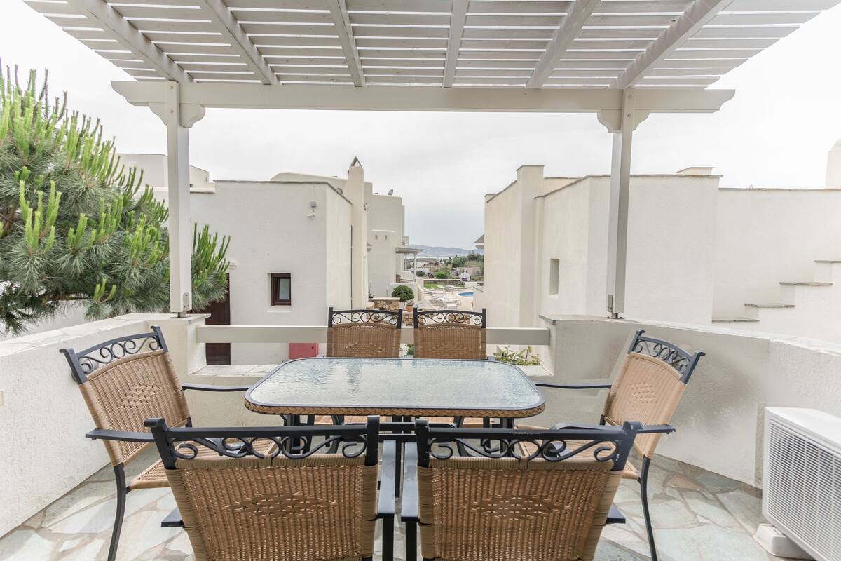 Grand Villa | Balcony view