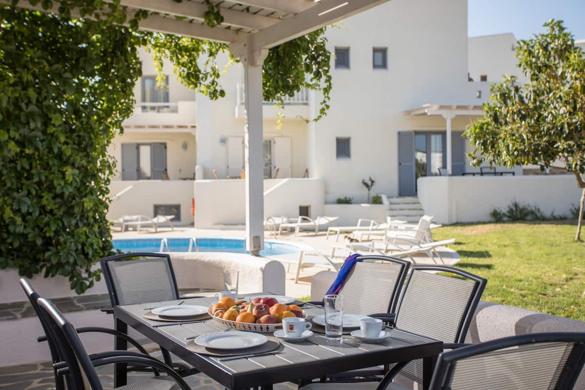 Comfort Villa | Terrace/patio