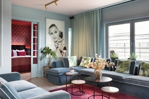 Suite (The Grande Terrace) | Coffres-forts dans les chambres, bureau, rideaux occultants