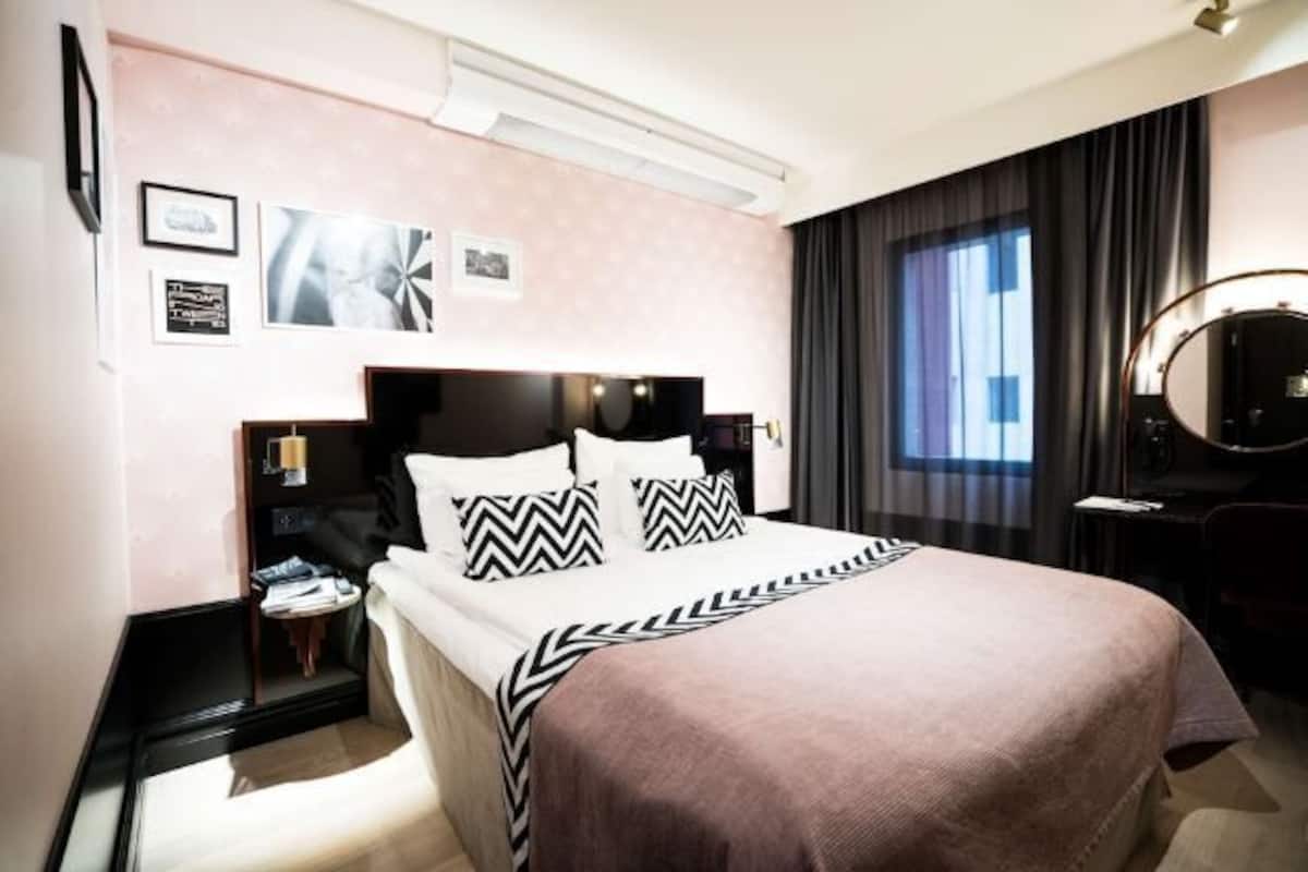 In-room safe, desk, blackout curtains, iron/ironing board
