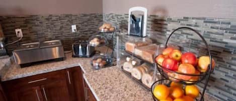 Free daily continental breakfast