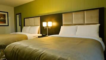 标准房, 2 张大床 | 办公桌、免费 WiFi