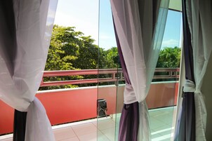 Habitación cuádruple Premium | Balcón