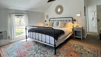 Habitación estándar, 1 cama King size | Ropa de cama de alta calidad y camas con pillow-top