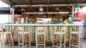 Bar (en la propiedad)