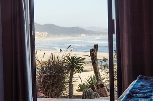 1 bedroom, desk, free WiFi, bed sheets