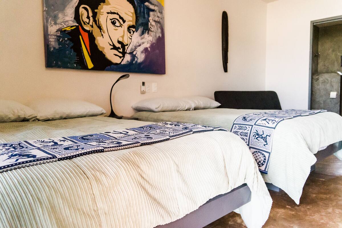 1 chambre, bureau, Wi-Fi gratuit, draps fournis