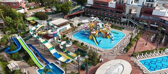 Club Aqua Plaza