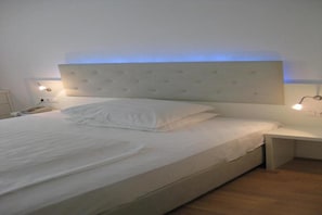 Room - Dom (LINZ)