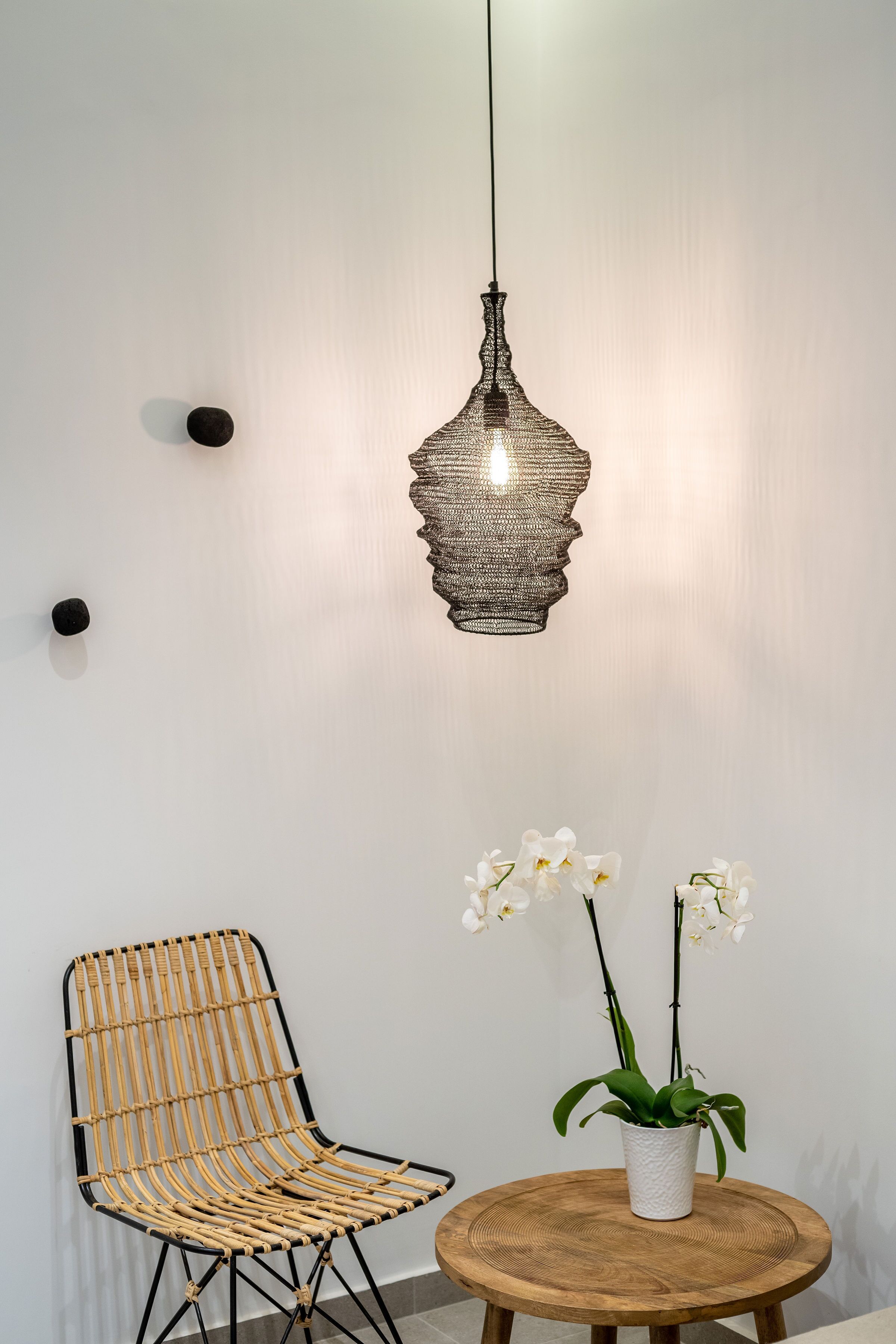 junior suite, pool view | living area | 26-inch flat-screen tv with satellite channels, tv