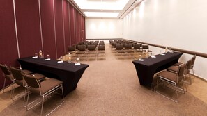 สถานที่จัดงานประชุม