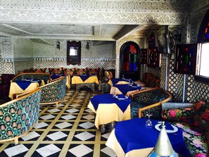 Breakfast and dinner served - Hotel Al Mamoun (Casablanca)