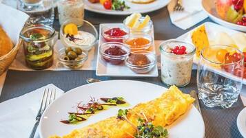 Tägliches inbegriffenes Frühstücksbuffet