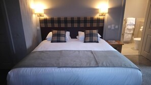 Iron/ironing board, free WiFi - Benleva Hotel (Inverness)
