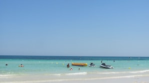 Private beach, beach volleyball - Sidi Mansour Resort & Spa (Djerba Midun)