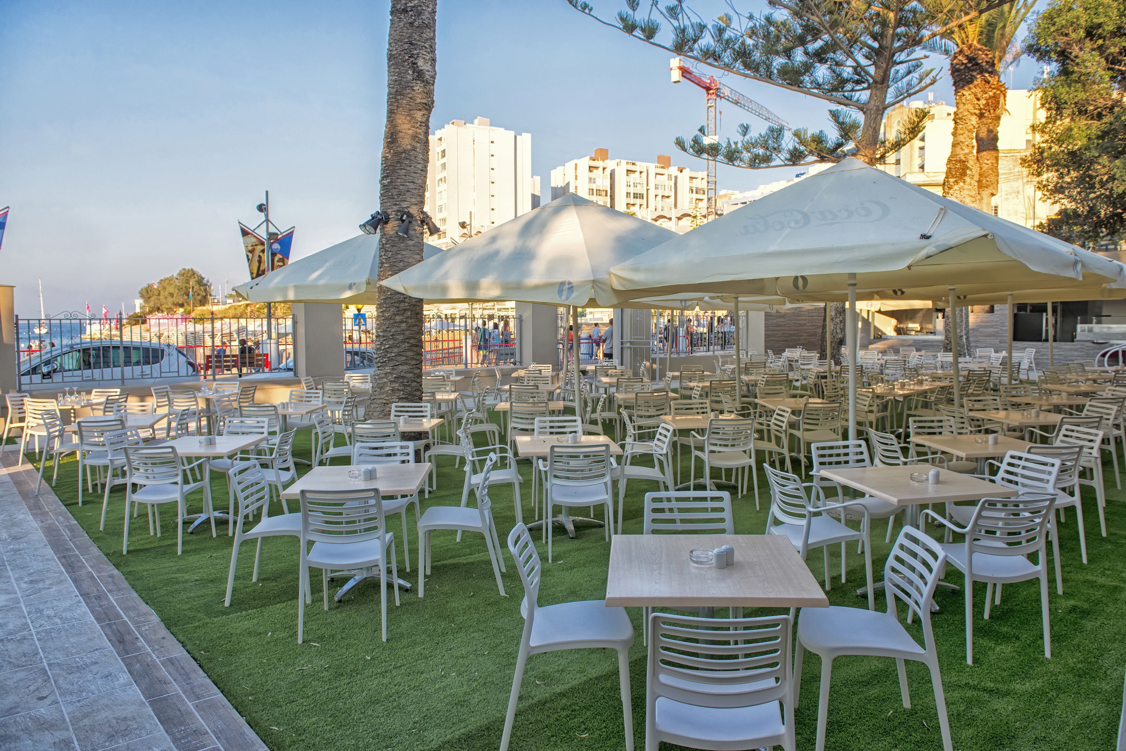 Photo - Beach Garden Hotel