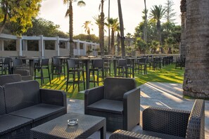 Bar (in der Unterkunft)