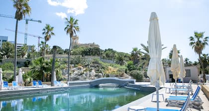 Beach Garden Hotel