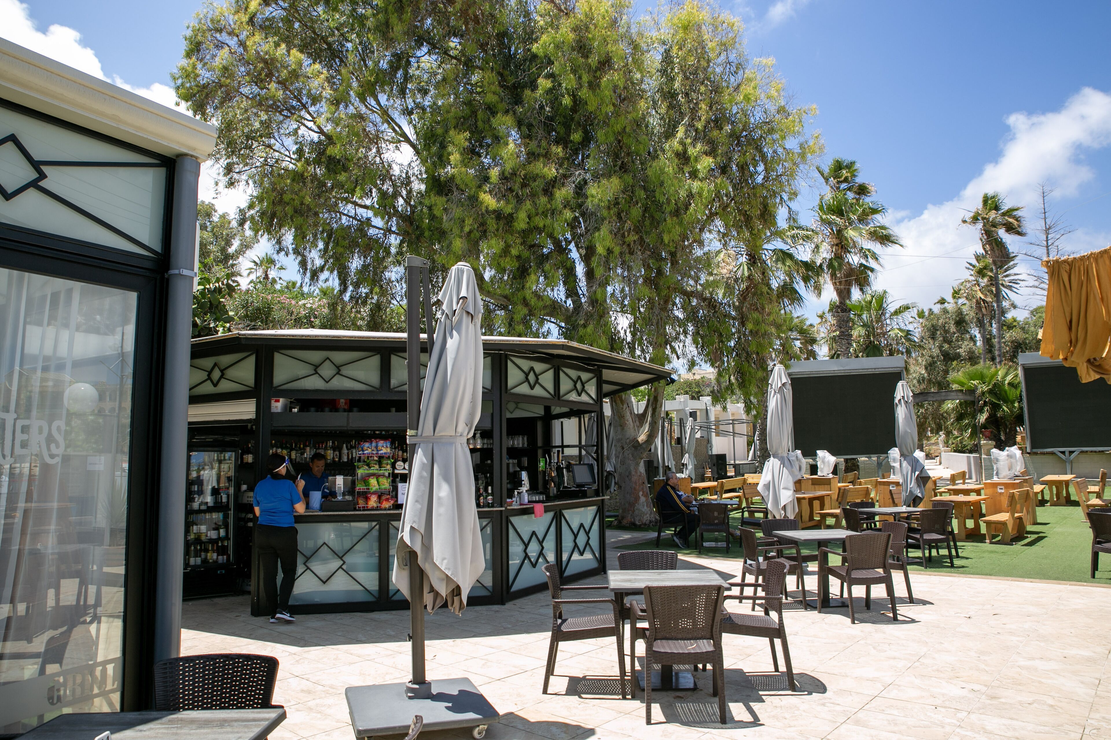 Photo - Beach Garden Hotel