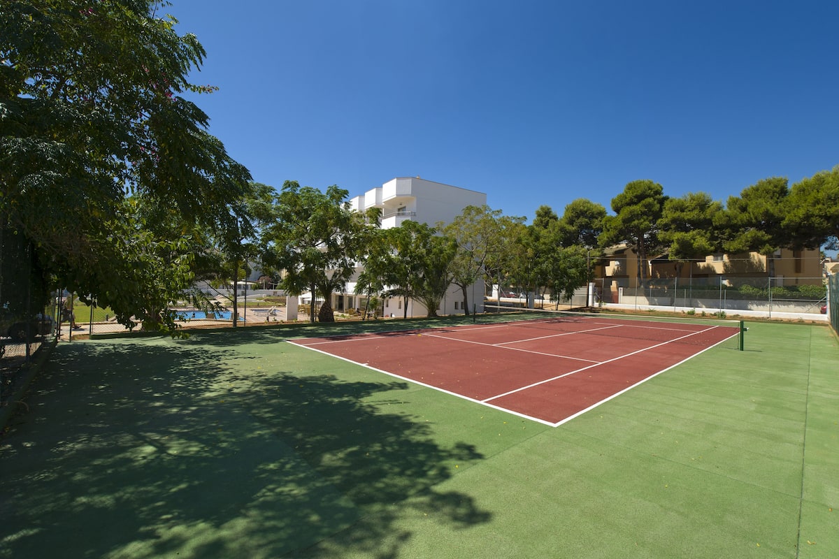 tennis court