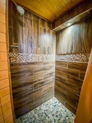 Shower, free toiletries, hair dryer, towels