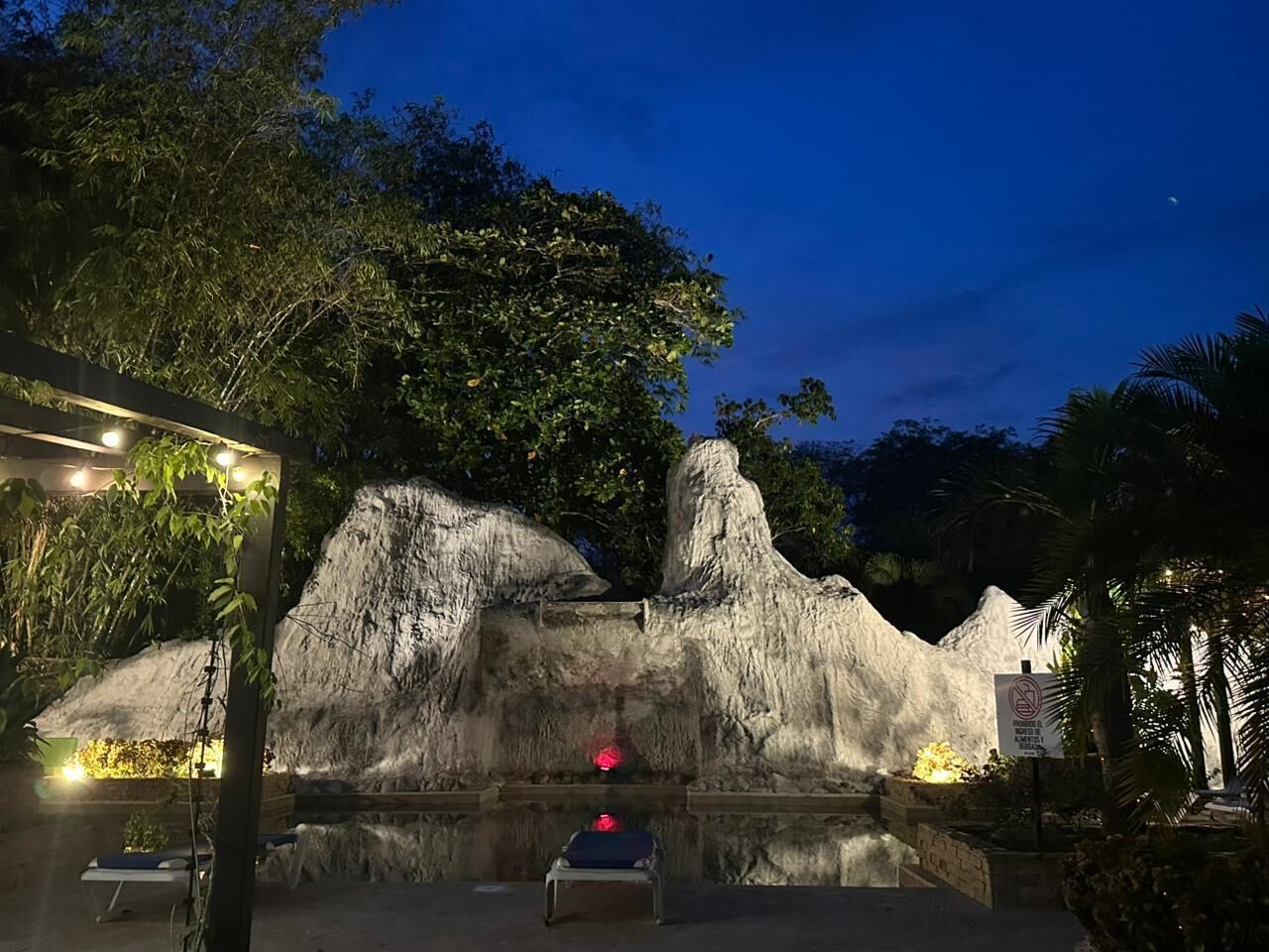 Kolam renang terbuka 