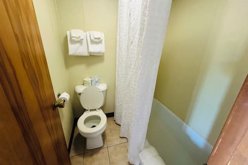 Eco-friendly toiletries, towels