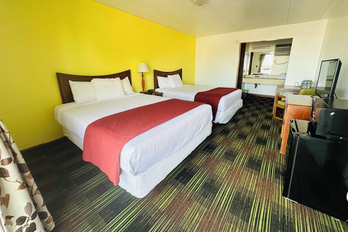 Standard Room, 2 Queen Beds