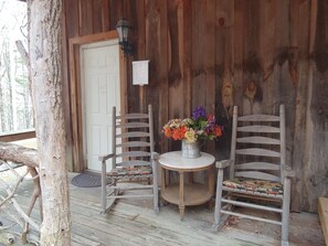 Eenvoudige tweepersoonskamer, 1 tweepersoonsbed, niet-roken, koelkast & magnetron | Terras